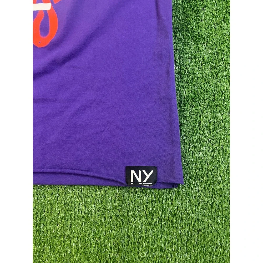 Nike Mens West 4th The Cage NYC Basketball Graphic T-Shirt Purple Large Raw Hem